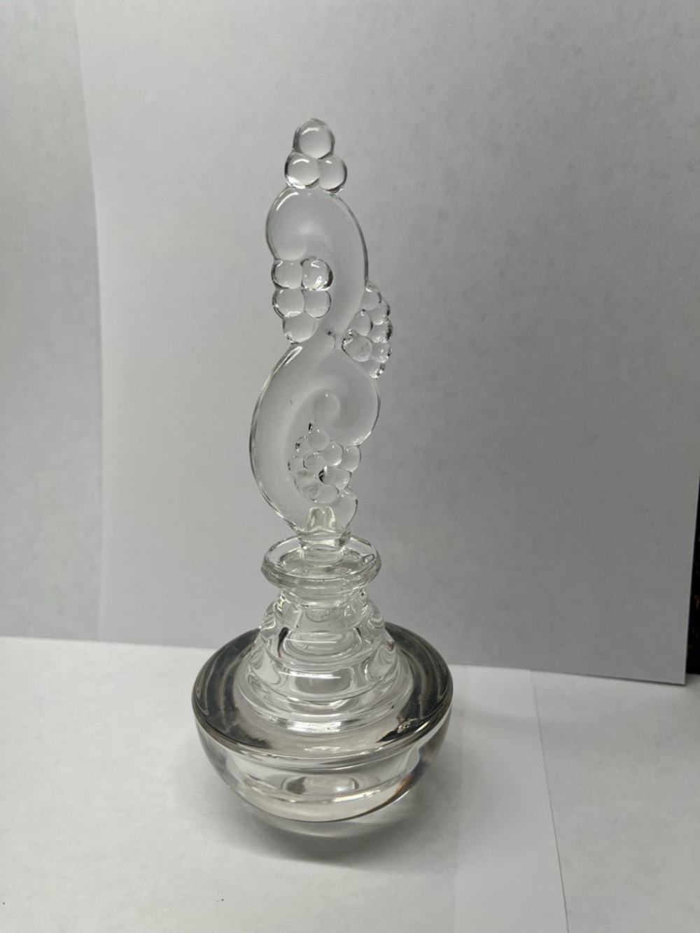 Clear Glass Decorative Perfume Bottle with Swirl grape cluster Stopper -